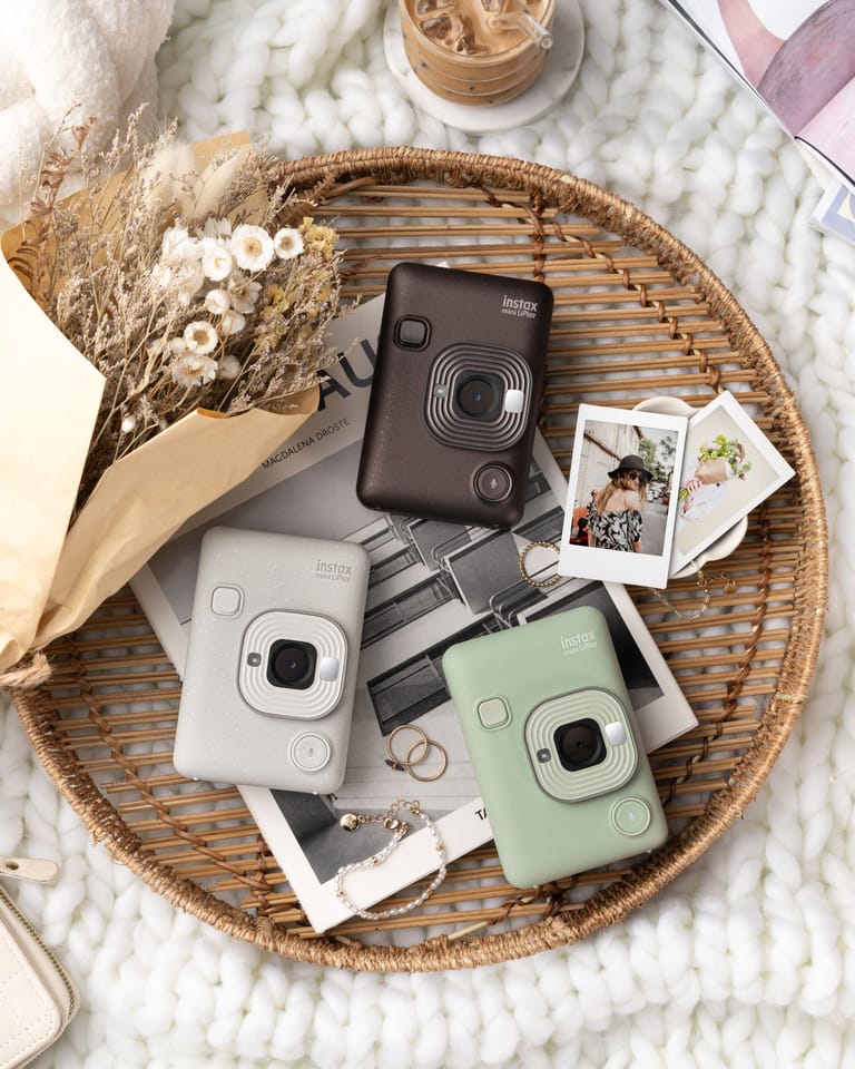  Instant Camera